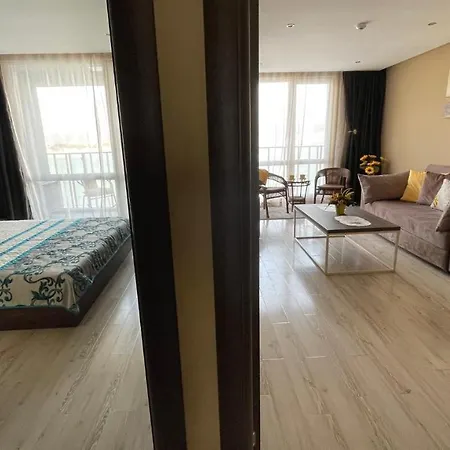 Private оne бedroom аpartment 501 Paradiso Apartment *